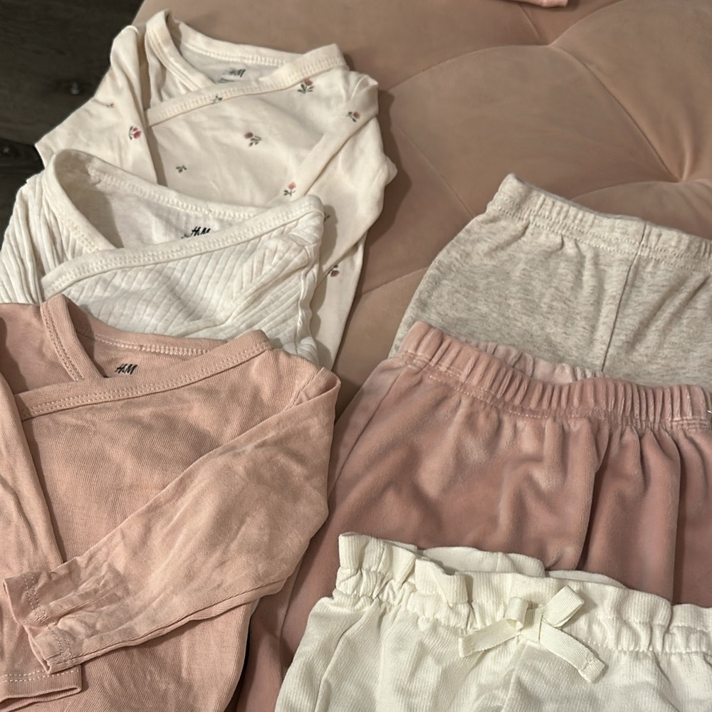 H&M Infant Apparel Set in Pink and White